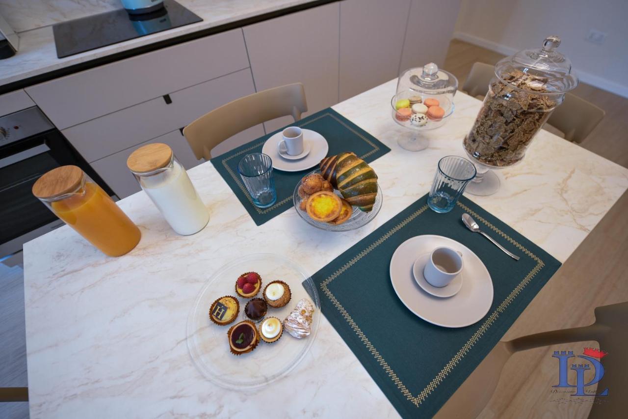 Desenzanoloft Official Partner Marriott Homes & Villas - Apa Dom Downtown Family Apartment Desenzano del Garda Kültér fotó