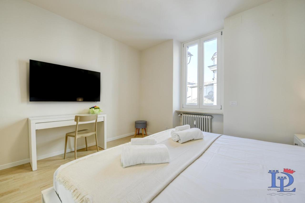 Desenzanoloft Official Partner Marriott Homes & Villas - Apa Dom Downtown Family Apartment Desenzano del Garda Kültér fotó