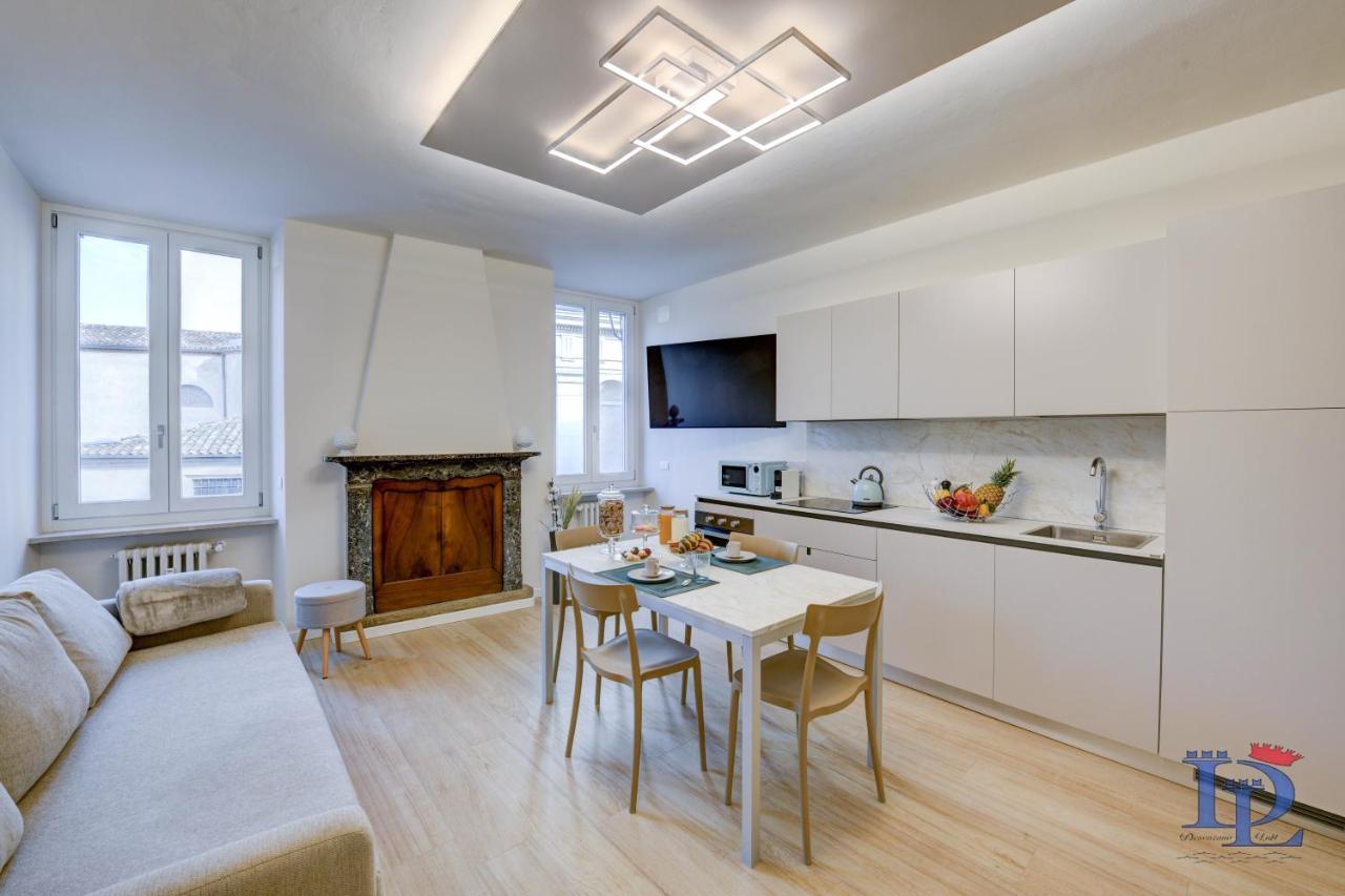 Desenzanoloft Official Partner Marriott Homes & Villas - Apa Dom Downtown Family Apartment Desenzano del Garda Kültér fotó