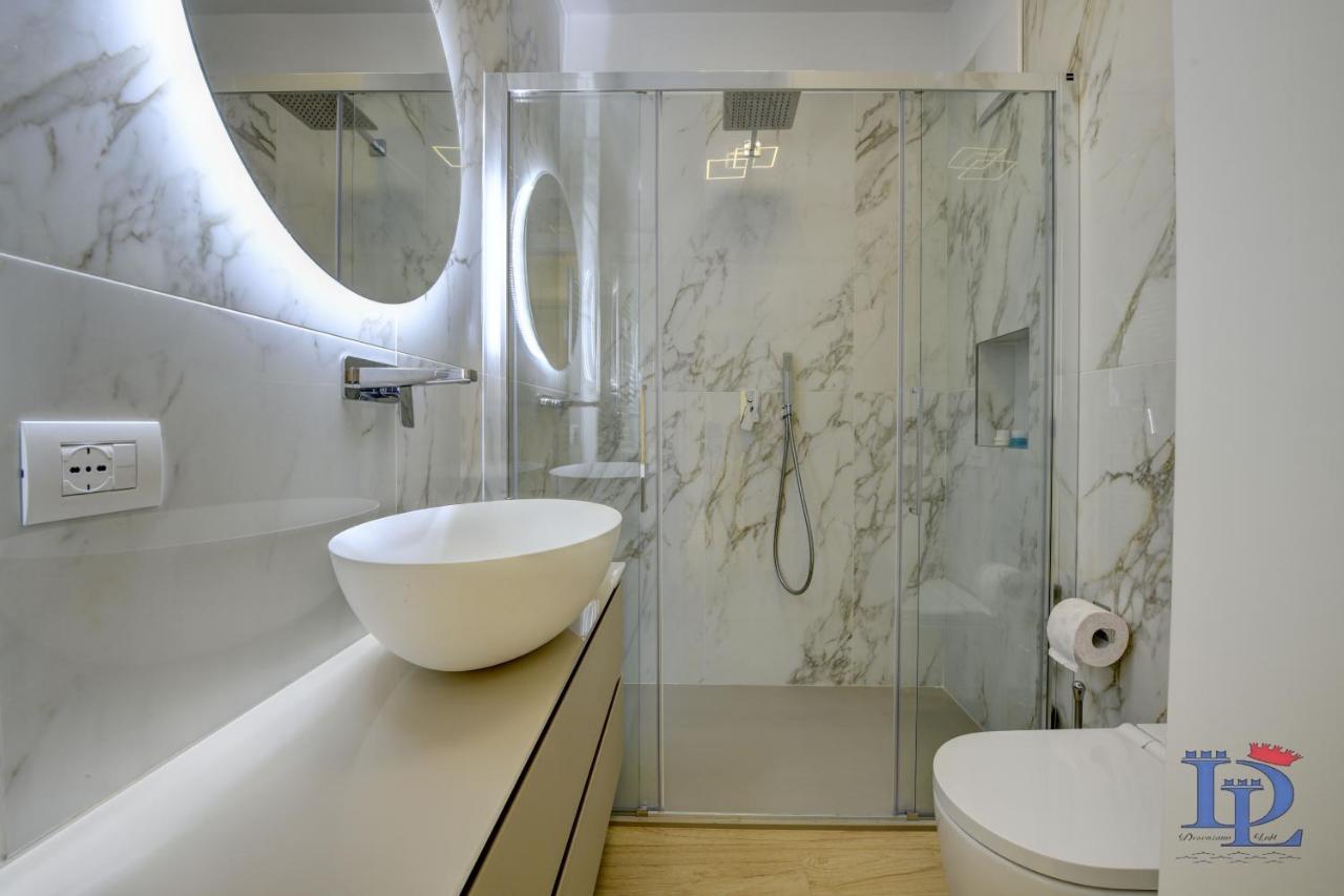 Desenzanoloft Official Partner Marriott Homes & Villas - Apa Dom Downtown Family Apartment Desenzano del Garda Kültér fotó
